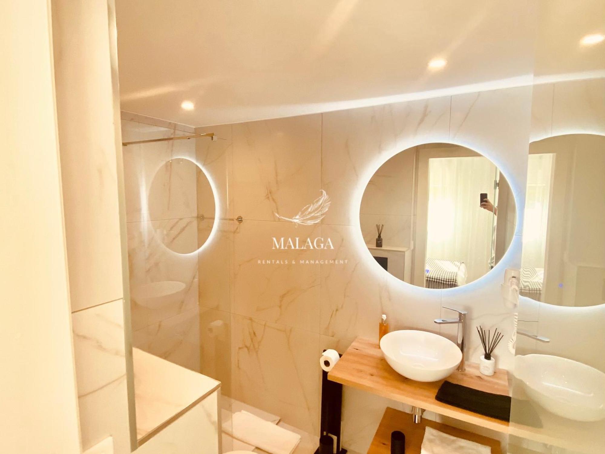 Malaga Centro Historico Apartment ภายนอก รูปภาพ